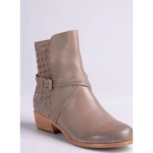 Joie | Jackson Dove Taupe Woven Leather Ankle Boots